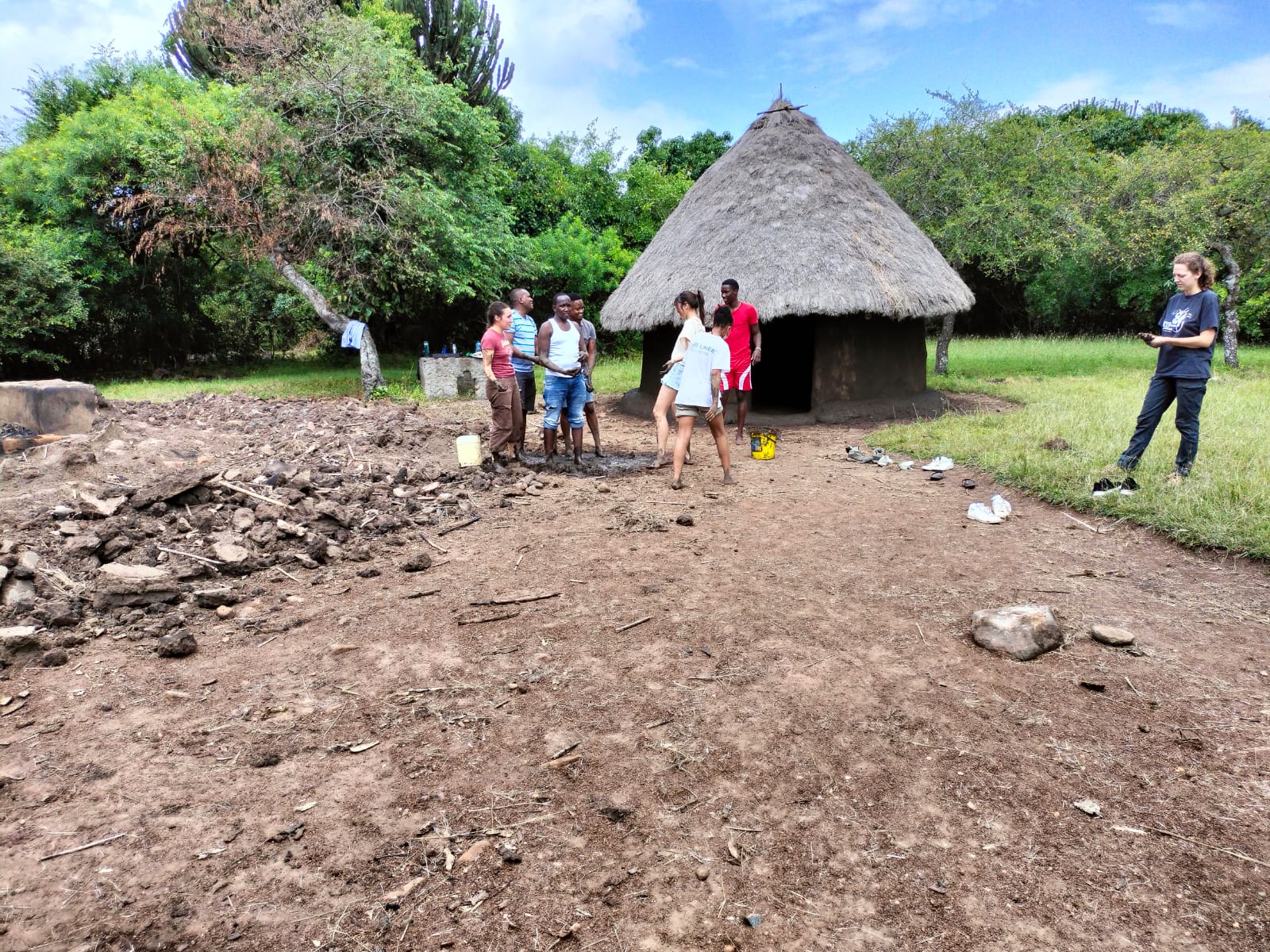Thimlich Ohinga volunteers